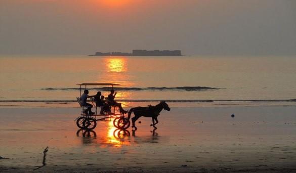 White House Beach Resort Nagaon  Dış mekan fotoğraf